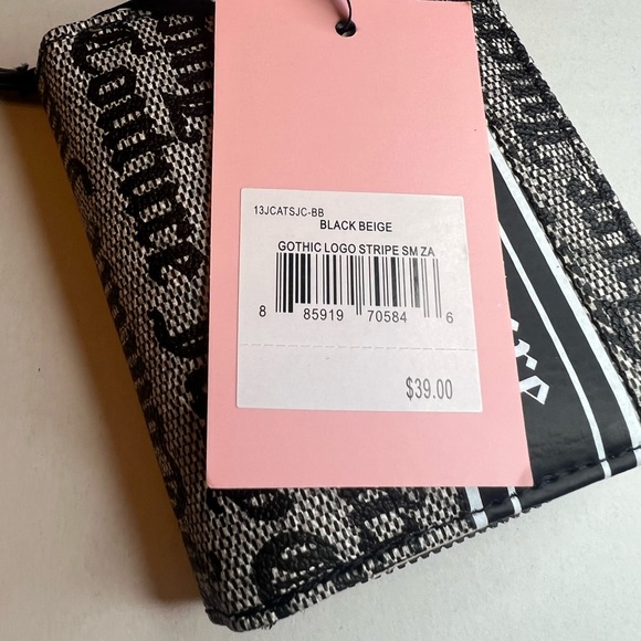 COPY - Juicy Couture Stripe Small Coin Zip Around. - Picture 3 of 8